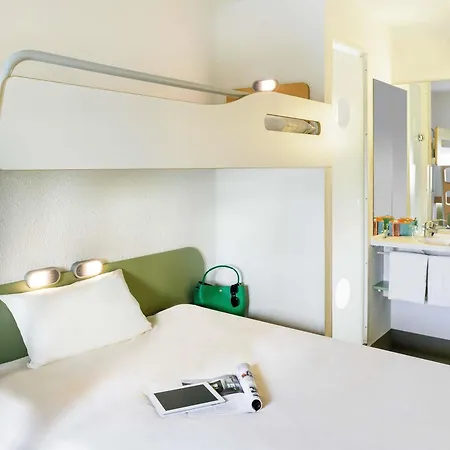 Ibis Budget Troyes Est Saint-Parres-aux-Tertres Exterior photo